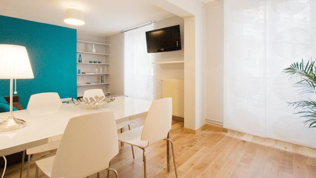 Montmartre Abbesses Sacre-coeur Apartment