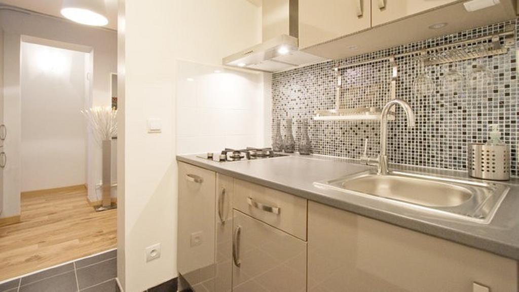 Apartment Montmartre Abbesses Sacre-coeur